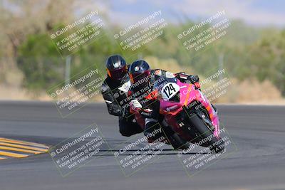 media/Oct-09-2022-SoCal Trackdays (Sun) [[95640aeeb6]]/Turn 3 (930am)/